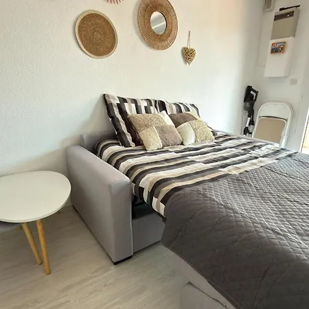 Maisonnette Au Soleil De 4 A 6 Prs Vakantiehuis *