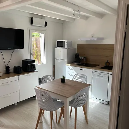 Maisonnette Au Soleil De 4 A 6 Prs Vakantiehuis Mèze