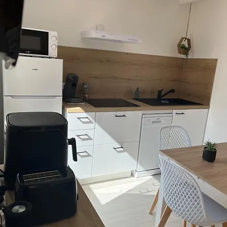 Maisonnette Au Soleil De 4 A 6 Prs Mèze