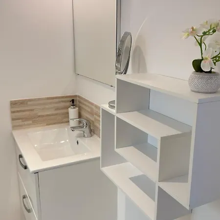 Maisonnette Au Soleil De 4 A 6 Prs Mèze