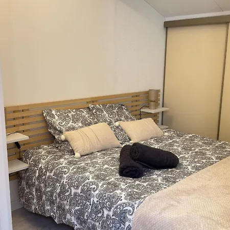Maisonnette Au Soleil De 4 A 6 Prs * Mèze