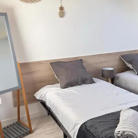 Maisonnette Au Soleil De 4 A 6 Prs Vakantiehuis *